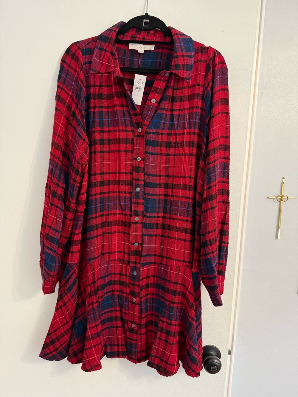 LOFT Red and Navy Plaid Button-Front Shirt